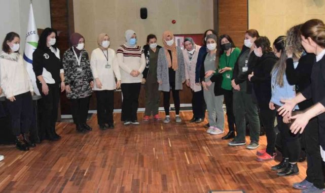 Hastane personeline doğru iletişimin önemi anlatıldı