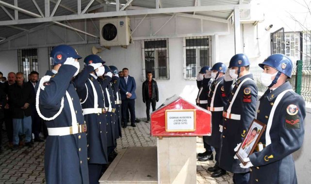 Hayatını kaybeden uzman çavuş toprağa verildi