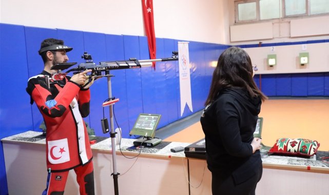 Hedefi 12'den vurdular