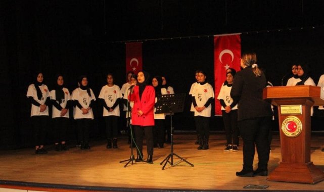 Hizan&#039;da &quot;12 Mart İstiklal Marşı&#039;nın Kabulü ve Mehmet Akif Ersoy&#039;u Anma Günü&quot; programı