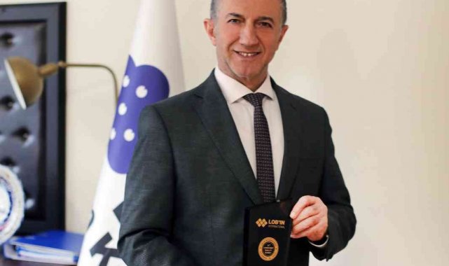 İhlas Koleji'ne 'Eğitimde Kalite Ödülü'