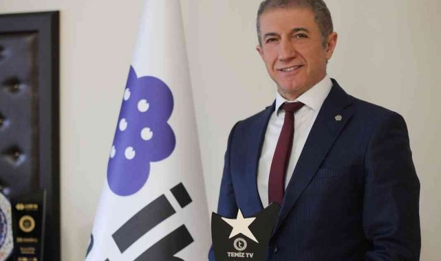 İhlas Koleji&#039;ne &quot;Yılın Eğitim Kurumu&quot; ödülü