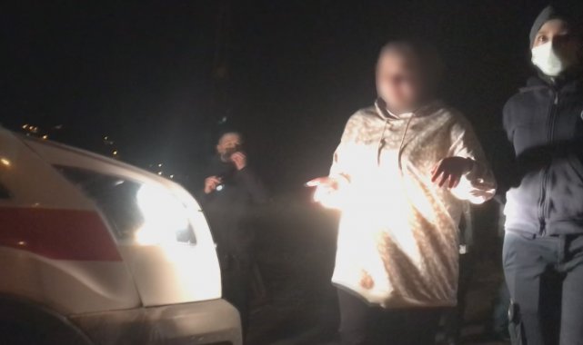 İntihara kalkışan üniversite öğrencisi genç kızı polis ekipleri ikna etti