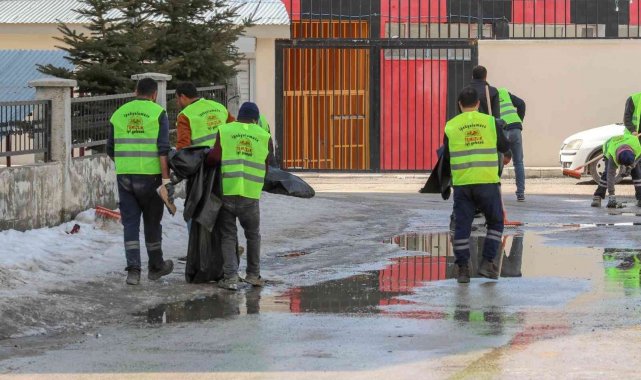 İpekyolu Belediyesinden bahar temizliği