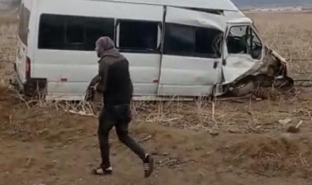 İşçi minibüsü devrildi: 6 yaralı