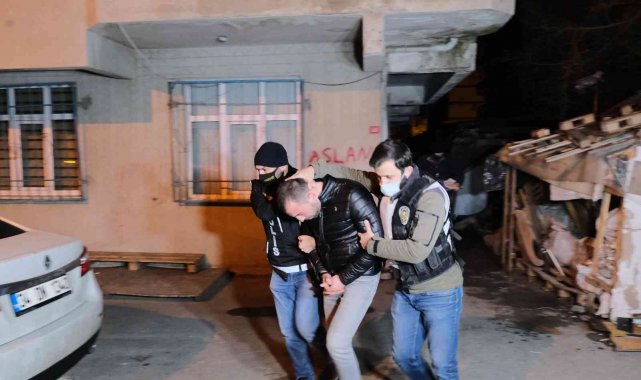İstanbul'da uyuşturucu tacirlerine yönelik eş zamanlı operasyon
