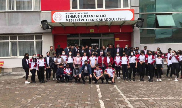 İstiklal Marşı&#039;nın Kabulü ve Mehmet Akif Ersoy Diyarbakır&#039;da anıldı