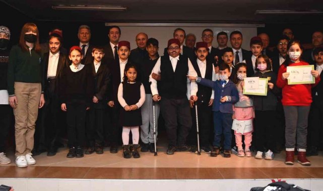 İstiklal Marşı'nın kabulünün 101. yılı Altınova'da kutlandı
