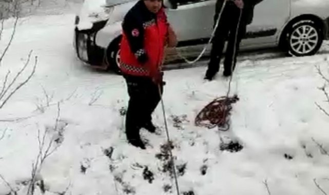 İtfaiye erleri derede mahsur kalan baykuş için seferber oldu