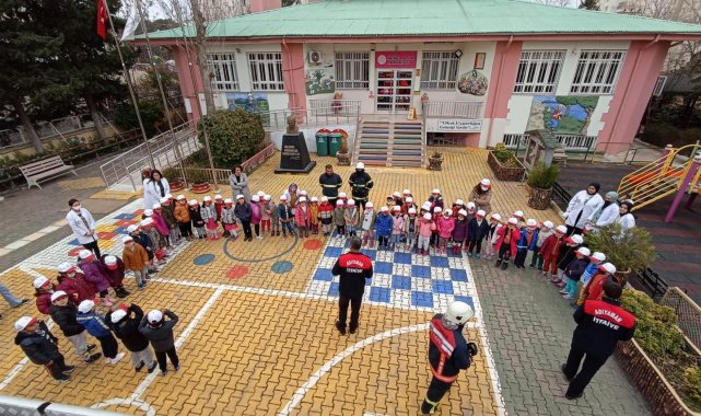 İtfaiyecilerden miniklere yangın eğitimi