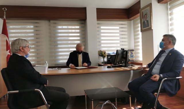 İvrindi'de gençlere yatırım sürüyor