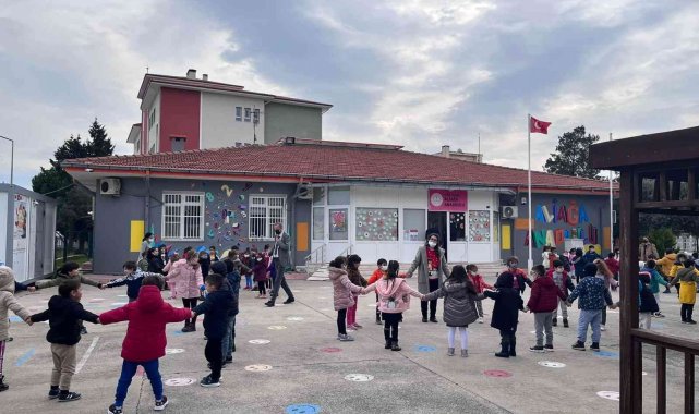 İzmir&#039;de okul öncesi okullaşma oranı yüzde 82&#039;ye yükseldi