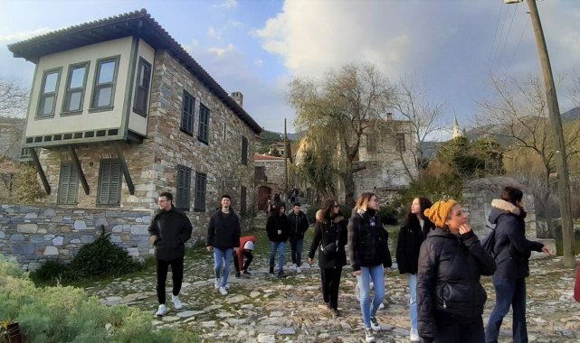 İzmirli öğrencilerden Aydın&#039;a teknik gezi