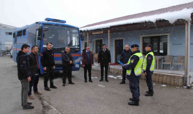 Jandarmadan cezaevi ring aracı sürücülerine eğitim