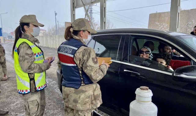 Kadın jandarma personeli, kadınları unutmadı