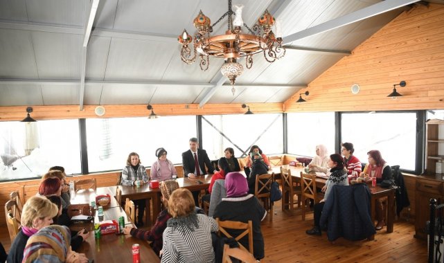 Kadın muhtarlar Kartepe'de buluştu