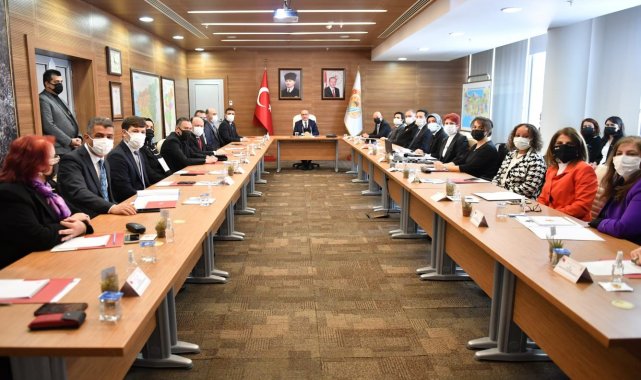 Kadına yönelik şiddetle mücadele çalışmaları gözden geçirildi