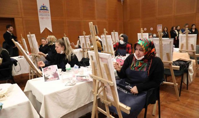 Kadınlar, günlerini üreterek kutladı