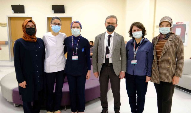 Kadınlar gününe kanser testi ile dikkat çektiler