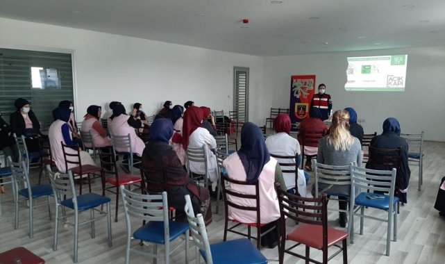 Kadınlara uyuşturucu ile mücadele eğitimi verildi