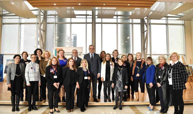 Kadınlardan 8 Mart&#039;a özel resim sergisi