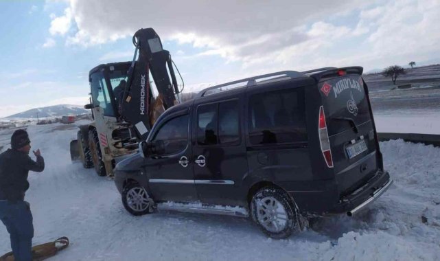 Kapanan yollarda mahsur kalan araçlar için seferberlik