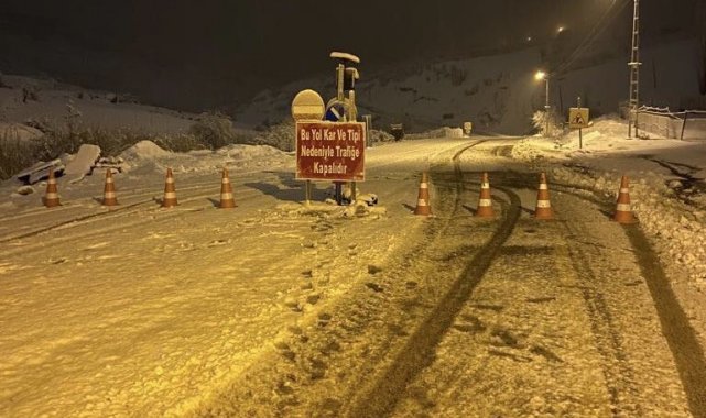 Kar, Siirt-Şırnak karayolunu araç geçişine kapattı