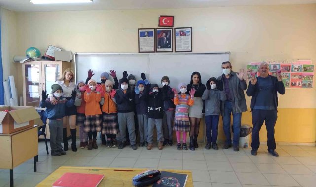 Karacasu'da minik Yürekler Üşümeyecek