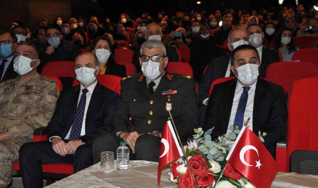 Kars'ta İstiklal Marşı'nın kabulü ve Mehmet Akif Ersoy'u anma etkinliği