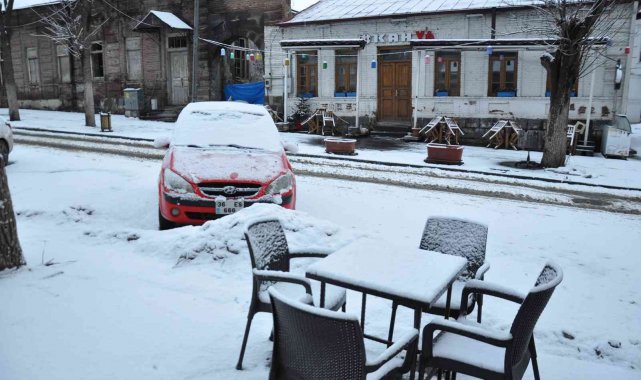 Kars'ta kar yağışı