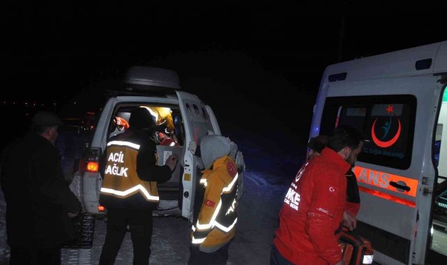 Kars'ta sağlık ekipleri hasta kadın için seferber oldu