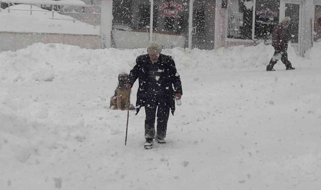 Kastamonu&#039;nun sahil kesiminde yoğun kar yağışı