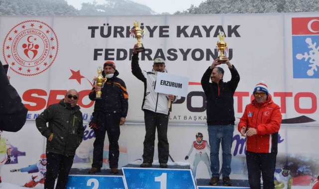 Kayakta şampiyonlar belli oldu