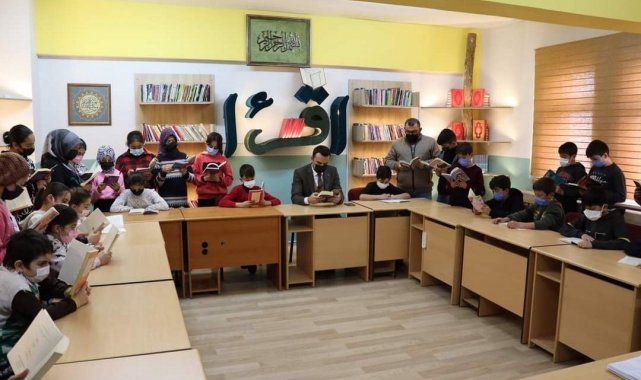 Kaymakam Çelik öğrencilerle bir araya geldi