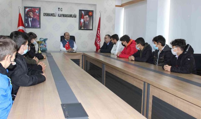 Kaymakam Ünal başarılı sporcuları ağırladı