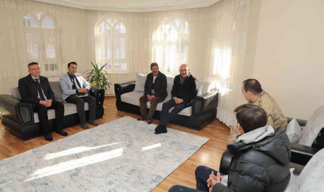 Kaymakam ve Belediye Başkan Vekili Aydın&#039;dan şehit ailelerine ziyaret