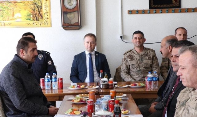 Kaymakam Yelek şehit ve gazi aileleriyle yemekte bir araya geldi