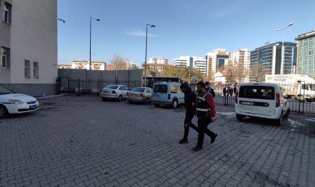 Kayseri'de iletişim kablolarını çalan 2 şahıs yakalandı