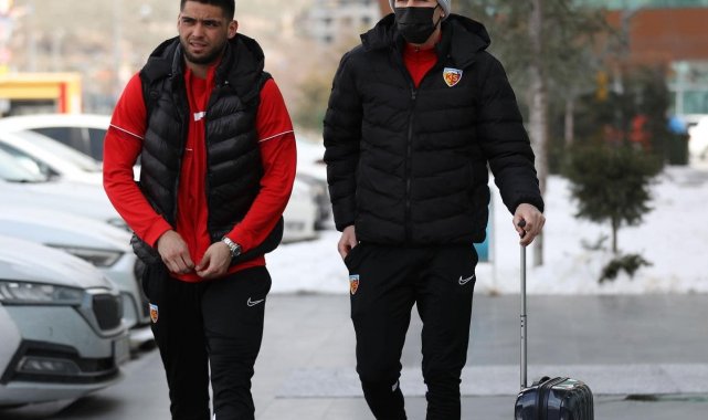Kayserispor, 25 futbolcuyla İstanbul&#039;a gitti