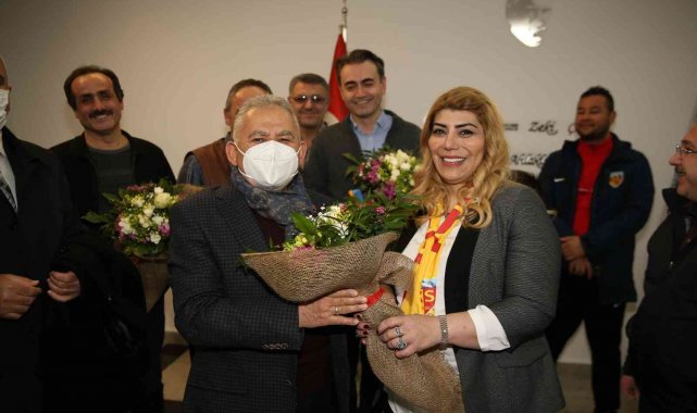 Kayserispor maçında Büyükkılıç'a 'Tıp Bayramı' jesti