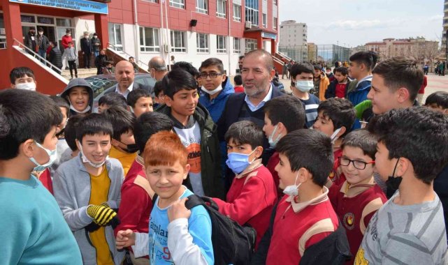 Kervancıoğlu, tecrübesini öğrencilere aktardı