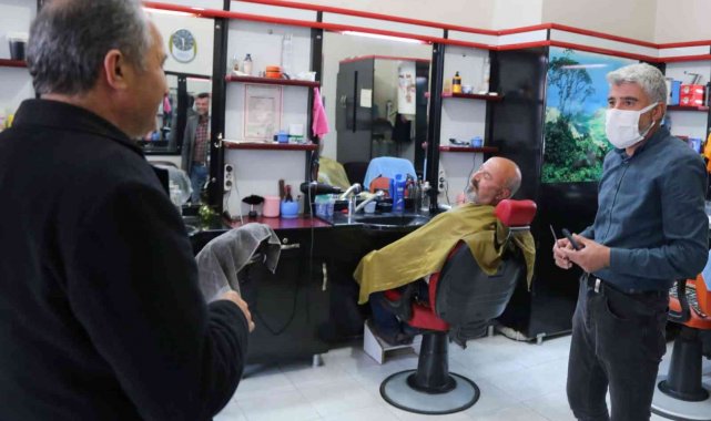 Kılınç, Karapınar Caddesi esnafıyla bir araya geldi