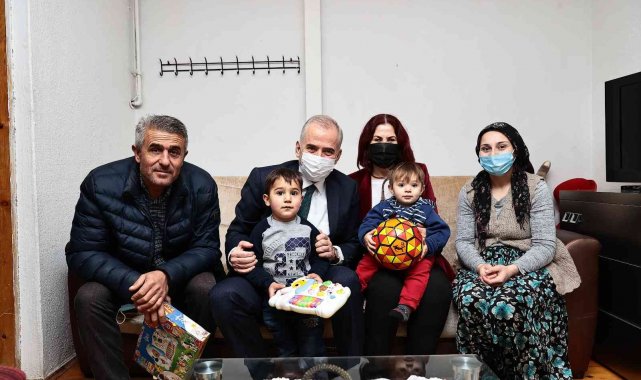 Kış günü yangında evsiz kalan aile yeni yuvasına kavuştu