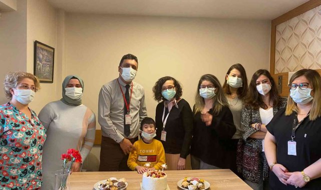 Kısa bağırsak hastası Musa Artık yemek yiyebilecek