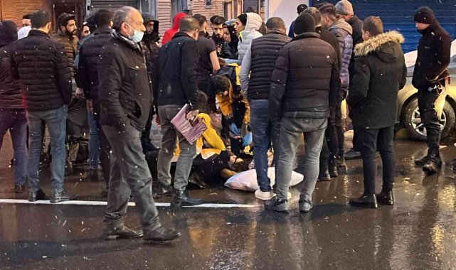 Kıskançlık krizine giren adam eşini darp etti