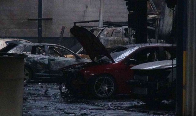 Kocaeli'de 7 iş yerinin yandığı felaketin boyutu gündüz görüntülendi