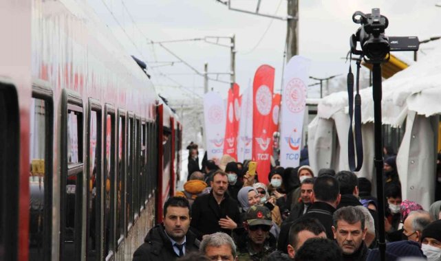 Kocaeli'deki Büyükderbent Tren İstasyonu yeniden açıldı
