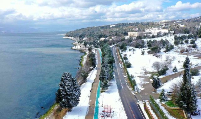 Kocaeli&#039;nin kar manzarası mest etti