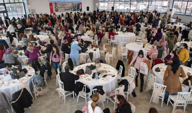 Koçarlılı kadınlar, gönüllerince eğlendi