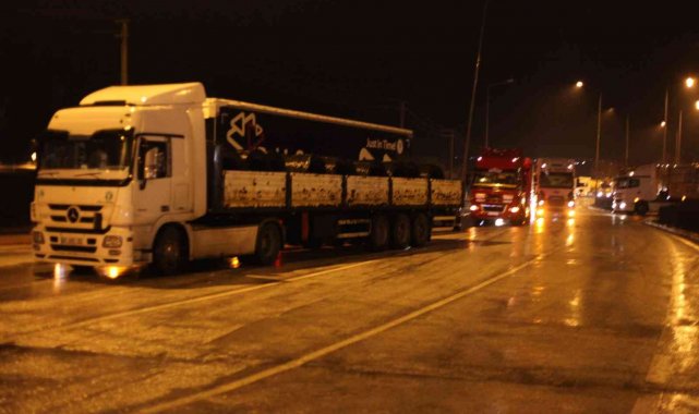 Konya'da ulaşıma ve eğitime kar engeli